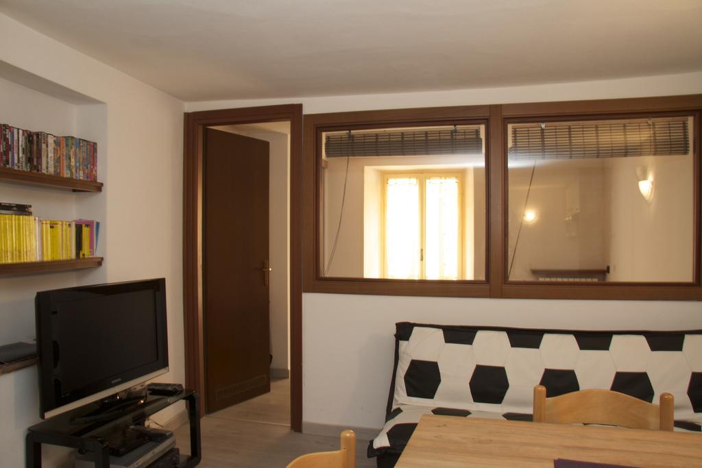 Apartment Via Sant'Alessandro Bergamo Room photo